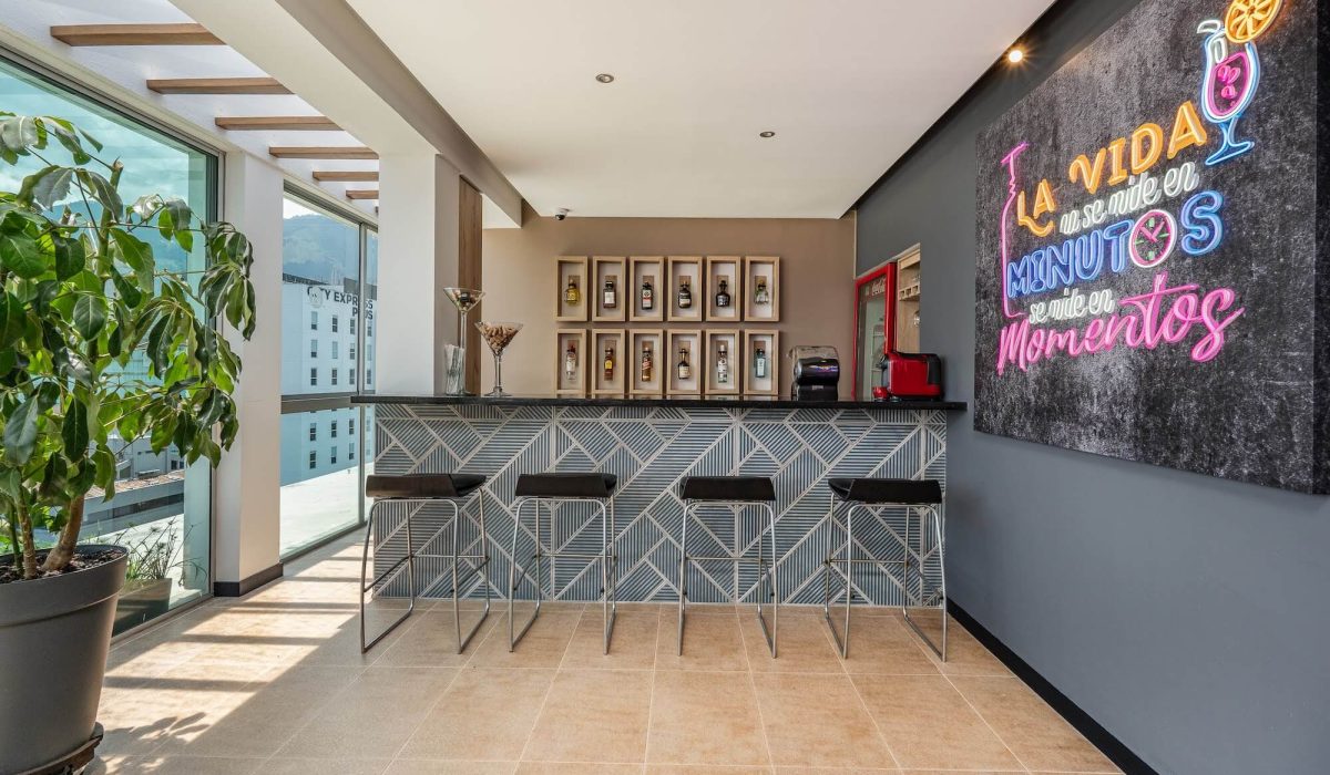 Bar piso 15 - Novelty